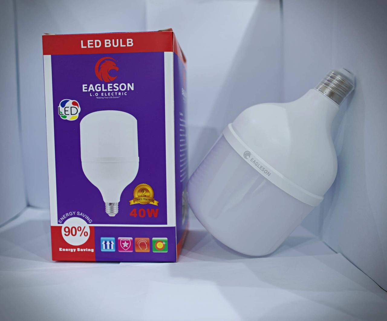 អំពូលត្បាល់