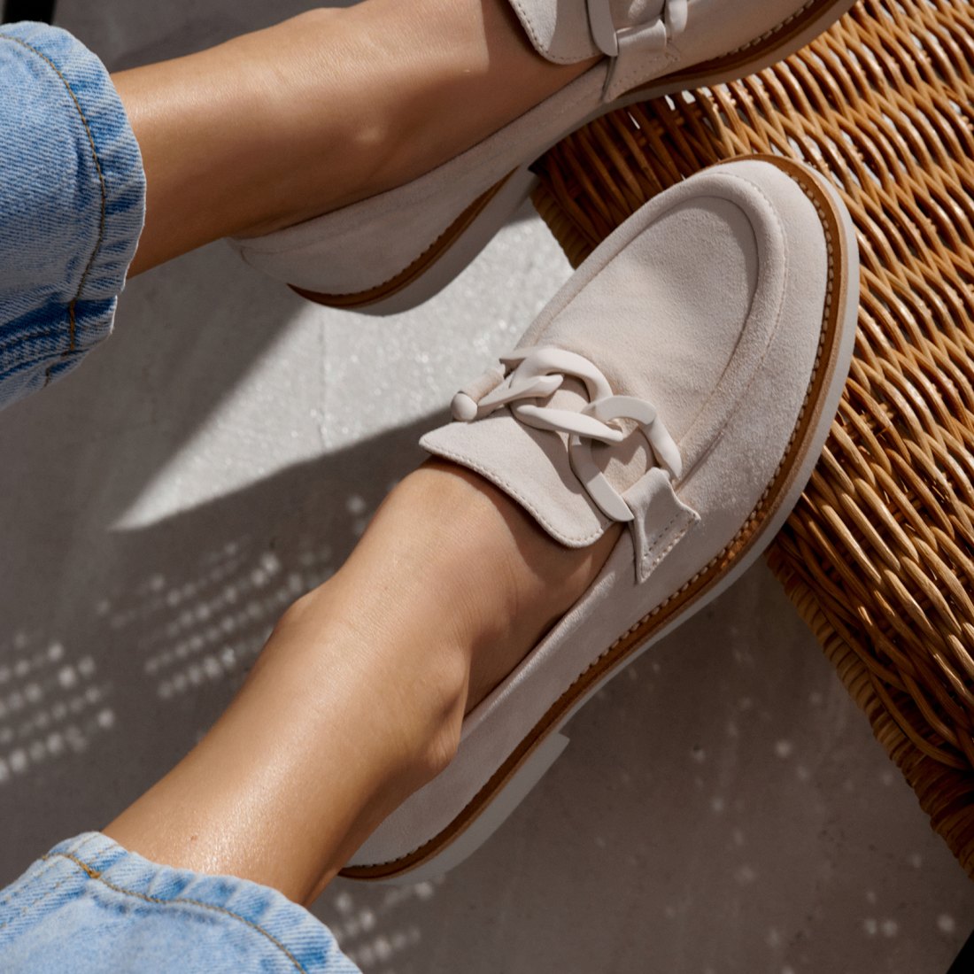 Светло-бежевые замшевые лоферы - Image 5 of 5