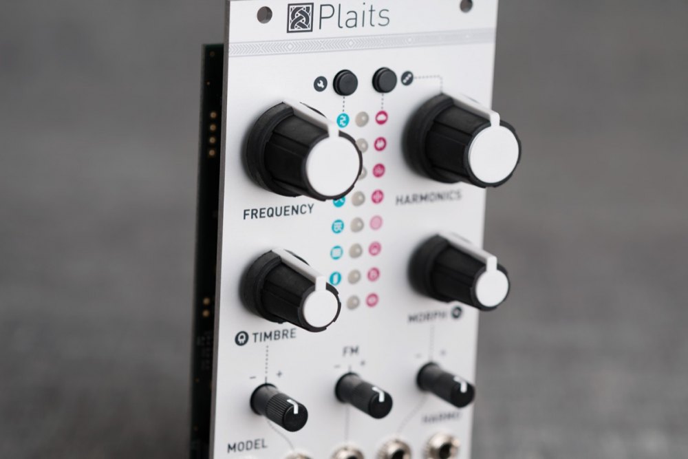 Mutable Instruments Plaits, drum module and synthesizer sound 