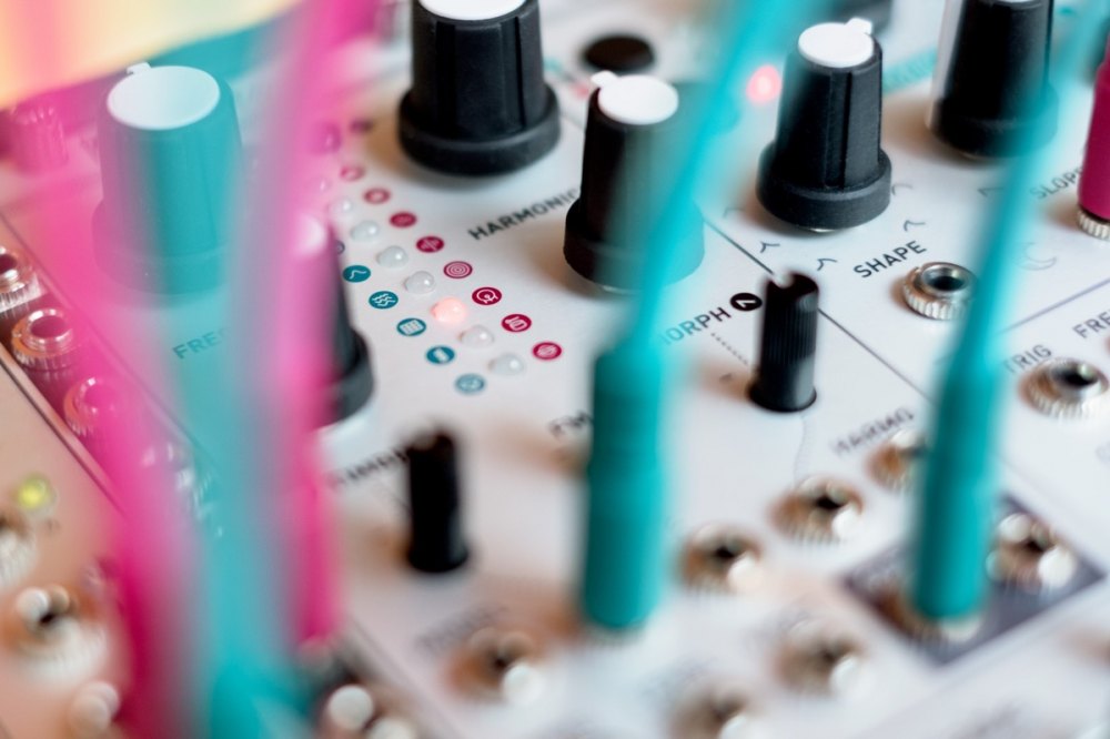 Mutable Instruments Plaits, drum module and synthesizer Mutable Instruments Plaits, drum module and synthesizer