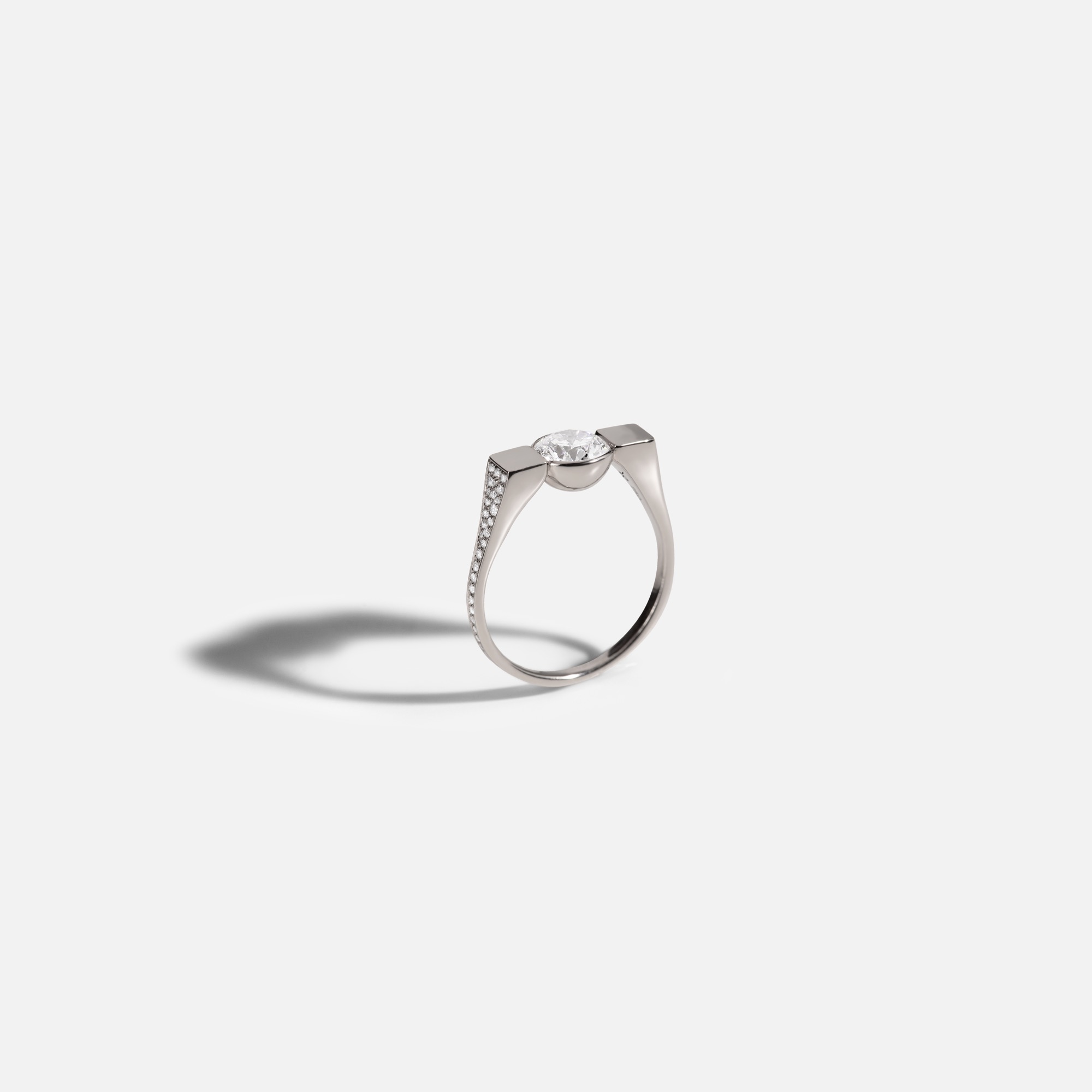 Solitaire Snow Ring