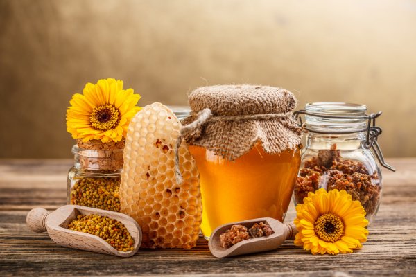 Organic Honey & Pollen