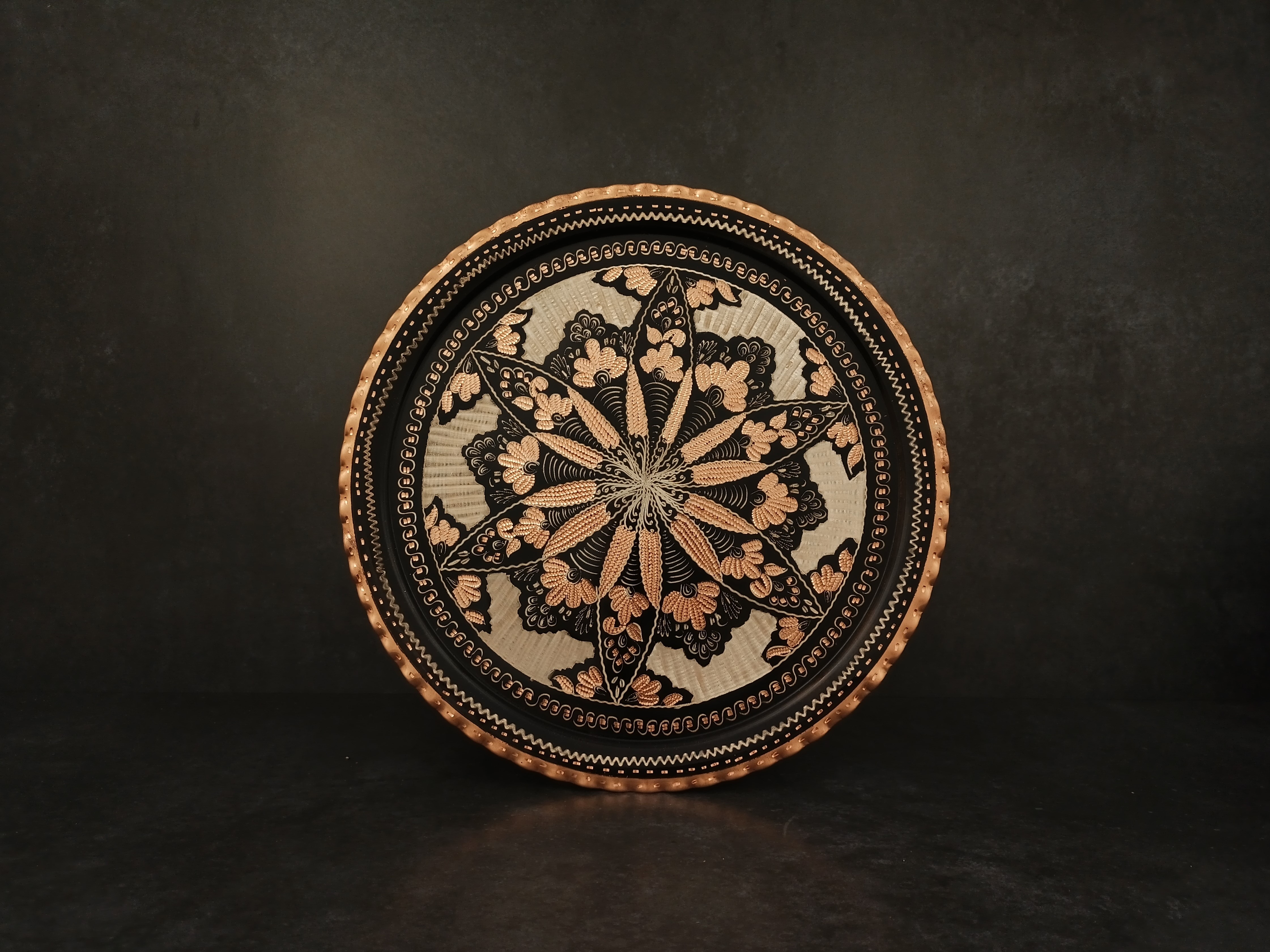 Turkish Handmade Copper Tray, Circular Serving Tray, Royal Style Decorated Coffee Table Tray