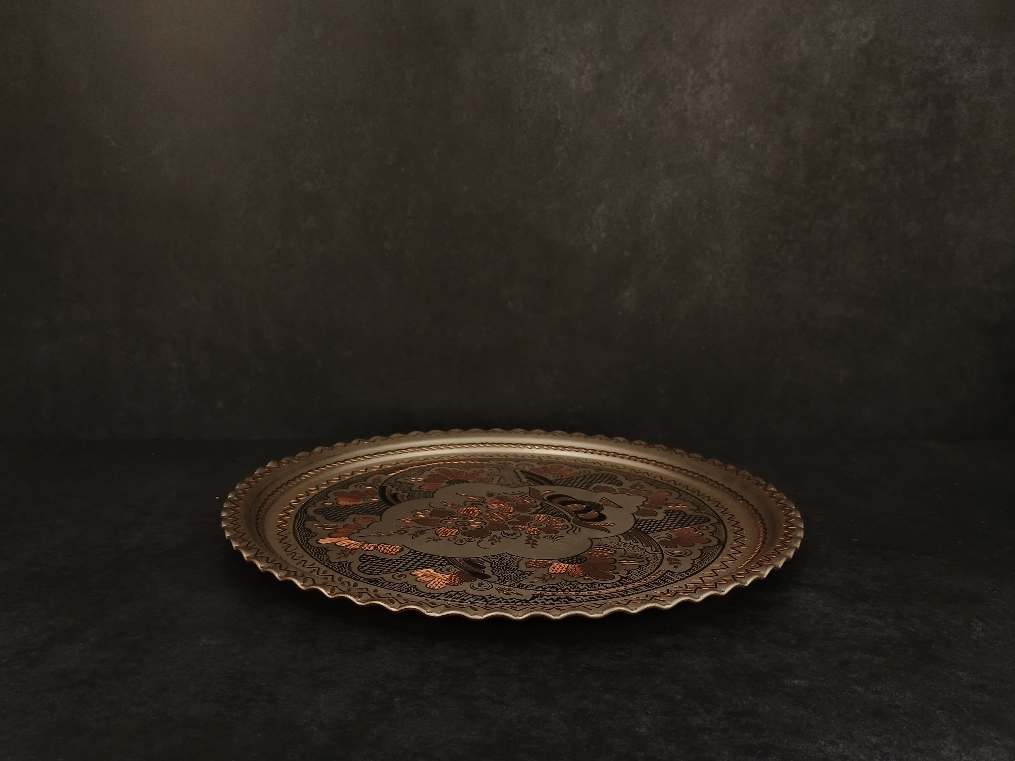 Turkish Handmade Copper Tray, Circular Serving Tray, Royal Style Decorated Coffee Table Tray