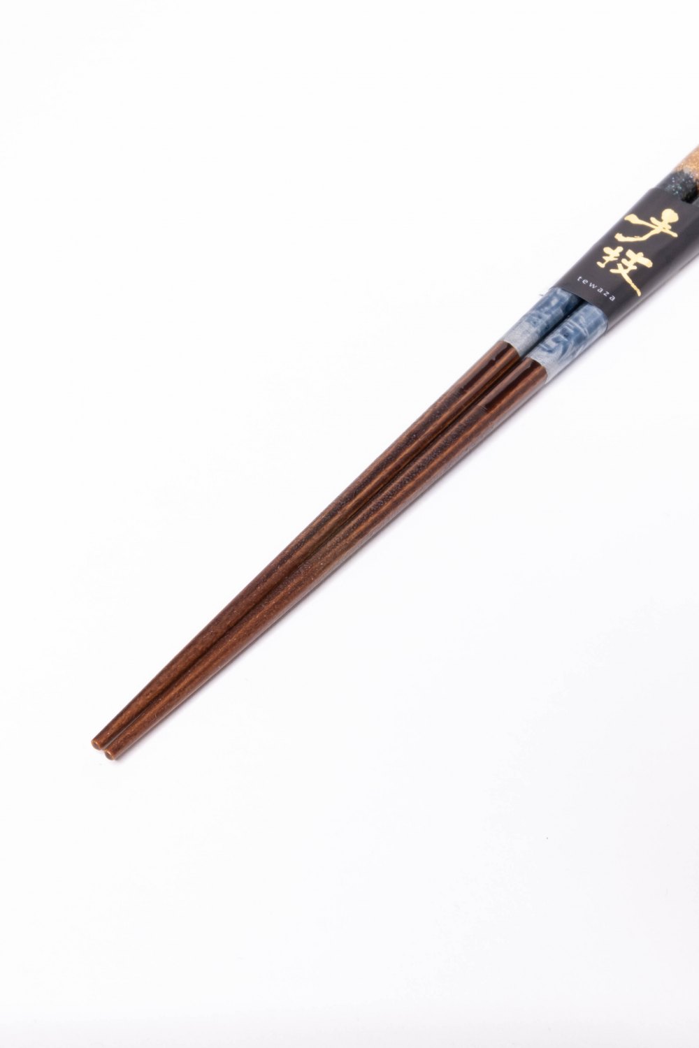 Pair of Japanese chopsticks in red or blue natural wood, WAKASA NURI  DAIYANA, 21 or 23 cm