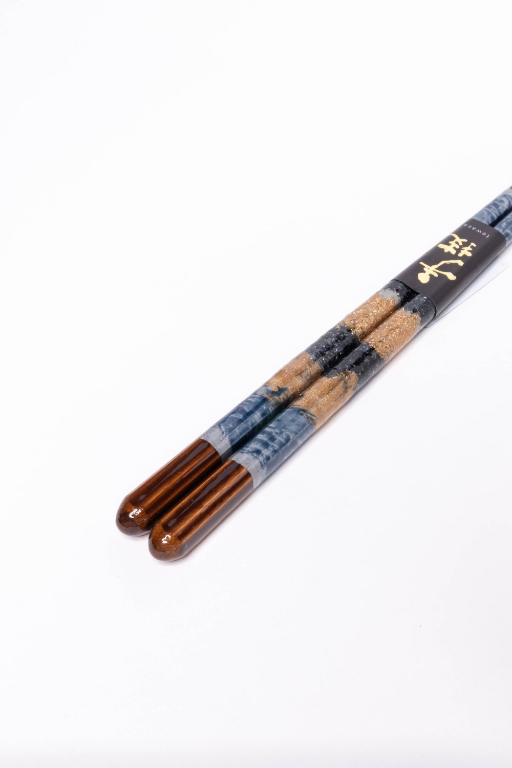 Pair of Japanese chopsticks in red or blue natural wood, WAKASA NURI  DAIYANA, 21 or 23 cm